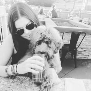 Meet your Posher, Claire